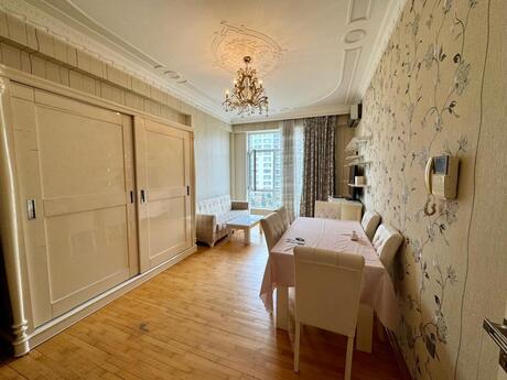 2 otaqlı yeni tikili - 8 Noyabr m. - 65 m²
