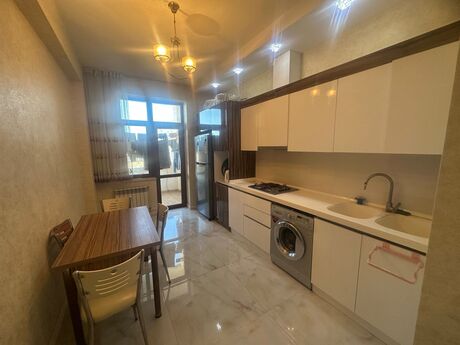 2 otaqlı yeni tikili - İnşaatçılar m. - 80 m²