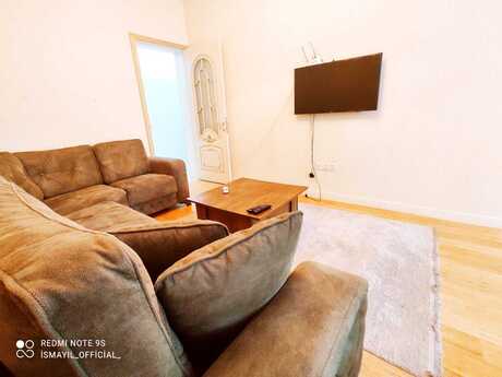 2 otaqlı yeni tikili - İnşaatçılar m. - 80 m²