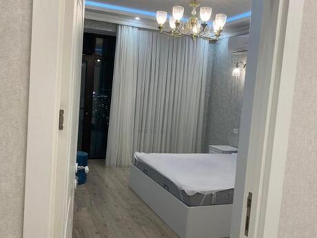3 otaqlı yeni tikili - 8 Noyabr m. - 148 m²