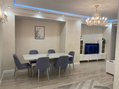 3 otaqlı yeni tikili - 8 Noyabr m. - 148 m²