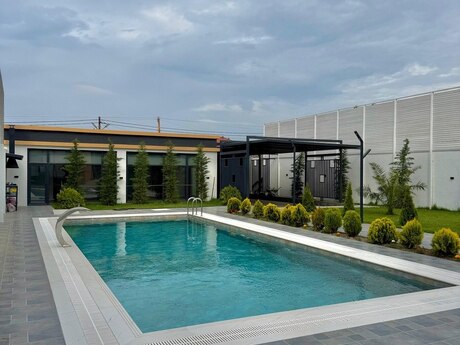 6 otaqlı həyət evi/bağ evi - Mərdəkan q. - 400 m²