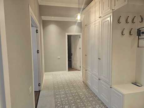 3 otaqlı yeni tikili - Xətai r. - 141 m²