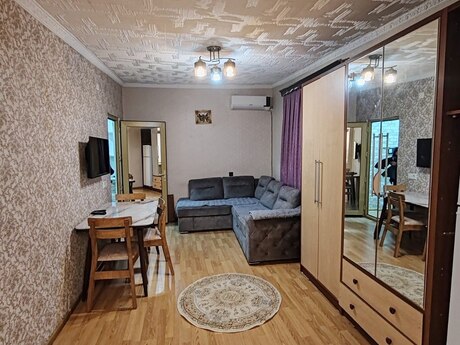 2 otaqlı köhnə tikili - İnşaatçılar m. - 40 m²
