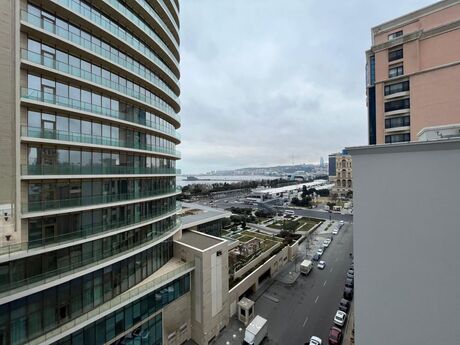 4 otaqlı yeni tikili - Sahil m. - 240 m²