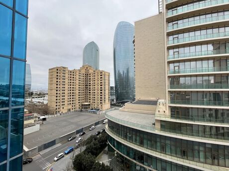 4 otaqlı yeni tikili - Sahil m. - 240 m²