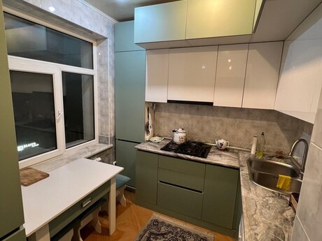 2 otaqlı köhnə tikili - Qara Qarayev m. - 65 m²