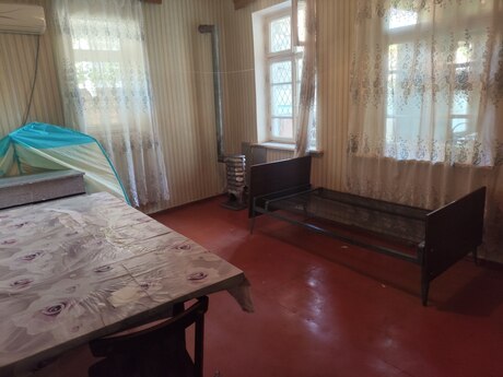 2 otaqlı həyət evi/bağ evi - Xutor q. - 65 m²