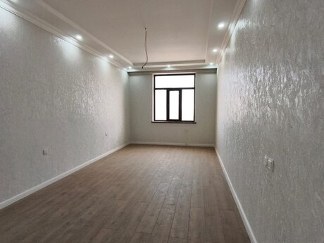 3 otaqlı yeni tikili - 8 Noyabr m. - 132 m²
