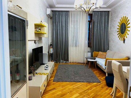 3 otaqlı yeni tikili - 8 Noyabr m. - 96 m²