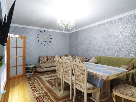 8 otaqlı həyət evi/bağ evi - Maştağa q. - 270 m²