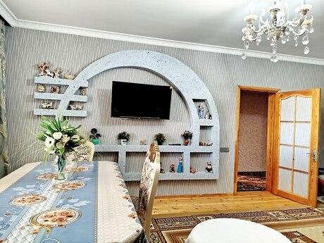 8 otaqlı həyət evi/bağ evi - Maştağa q. - 270 m²