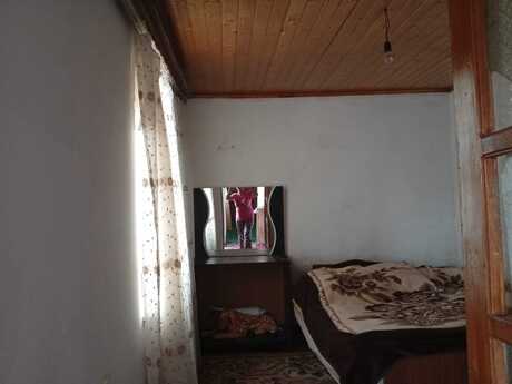 3 otaqlı həyət evi/bağ evi - Balaxanı q. - 80 m²