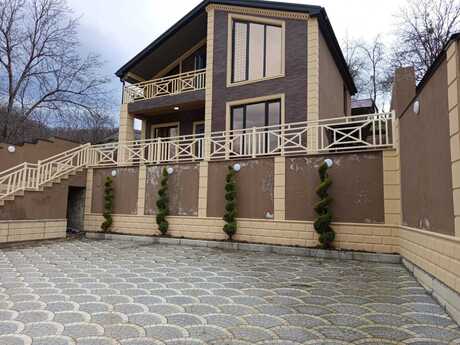 4 otaqlı həyət evi/bağ evi - Quba - 144 m²