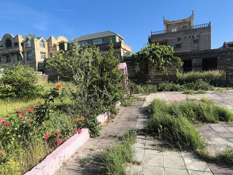 5 otaqlı həyət evi/bağ evi - Novxanı q. - 200 m²