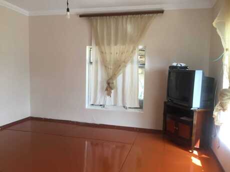 2 otaqlı həyət evi/bağ evi - Badamdar q. - 50 m²