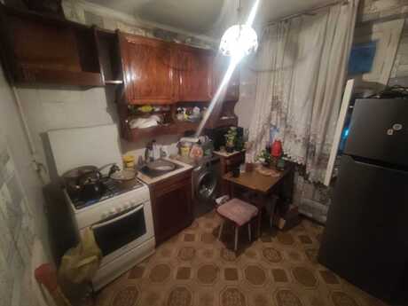 1 otaqlı köhnə tikili - Elmlər Akademiyası m. - 35 m²