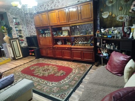 3 otaqlı köhnə tikili - Əhmədli m. - 85 m²