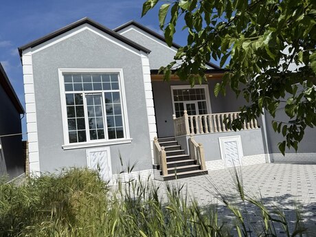 4 otaqlı həyət evi/bağ evi - Maştağa q. - 120 m²