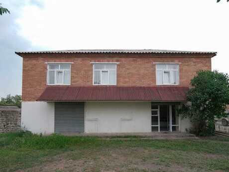 7 otaqlı həyət evi/bağ evi - Zaqatala - 300 m²