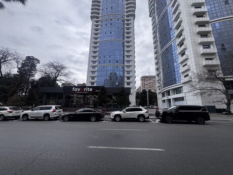 3 otaqlı yeni tikili - Kubinka q. - 165 m²