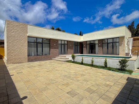 4 otaqlı həyət evi/bağ evi - Şüvəlan q. - 140 m²