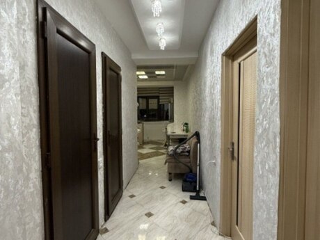 3 otaqlı köhnə tikili - Azadlıq Prospekti m. - 90 m²