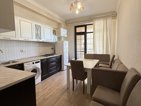 2 otaqlı yeni tikili - 28 May m. - 53 m²