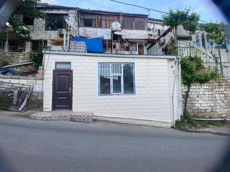 1 otaqlı həyət evi/bağ evi - Bayıl q. - 26 m²