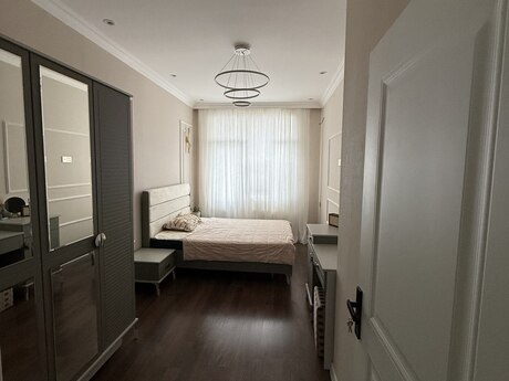 3 otaqlı yeni tikili - Saray q. - 91 m²