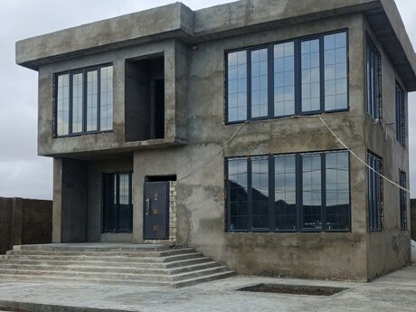 6 otaqlı həyət evi/bağ evi - Türkan q. - 300 m²