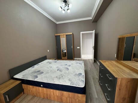 2 otaqlı yeni tikili - 8 Noyabr m. - 100 m²