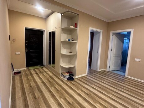 5 otaqlı həyət evi/bağ evi - Quba - 450 m²