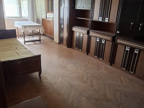 2 otaqlı köhnə tikili - Elmlər Akademiyası m. - 43.9 m²