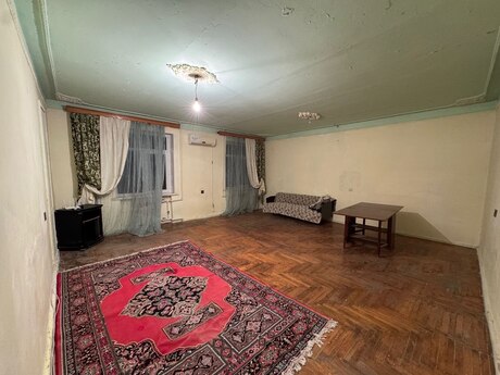 4 otaqlı köhnə tikili - Biləcəri q. - 100 m²