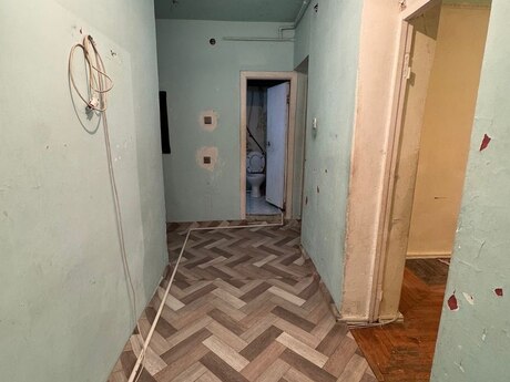 4 otaqlı köhnə tikili - Biləcəri q. - 100 m²