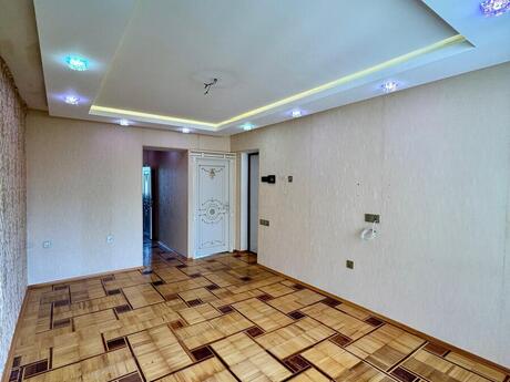 2 otaqlı köhnə tikili - Bakıxanov q. - 60 m²