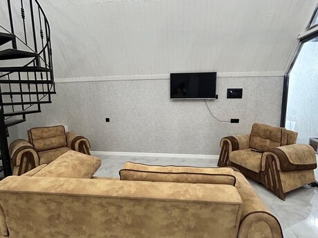3 otaqlı həyət evi/bağ evi - Şüvəlan q. - 100 m²