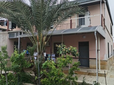 10 otaqlı həyət evi/bağ evi - Lökbatan q. - 350 m²
