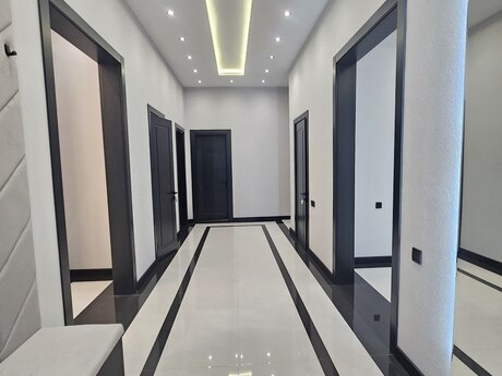 4 otaqlı həyət evi/bağ evi - Mərdəkan q. - 180 m²
