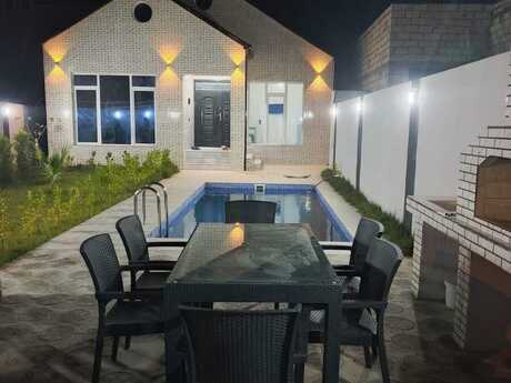 4 otaqlı həyət evi/bağ evi - Mərdəkan q. - 130 m²