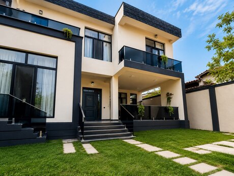 5 otaqlı həyət evi/bağ evi - Azadlıq Prospekti m. - 280 m²