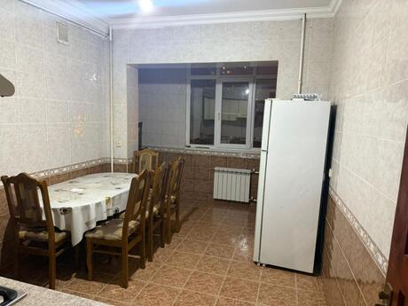 2 otaqlı köhnə tikili - Gənclik m. - 70 m²