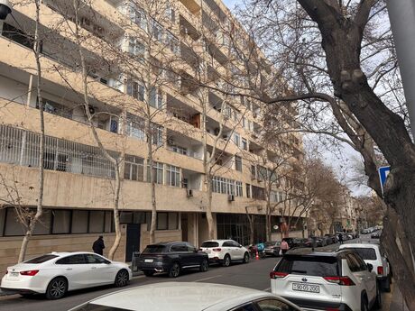 2 otaqlı köhnə tikili - İçəri Şəhər m. - 65 m²