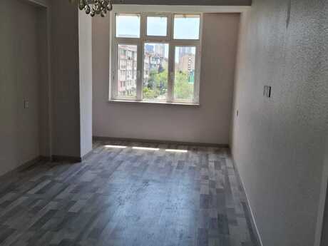 2 otaqlı köhnə tikili - Xətai r. - 45 m²