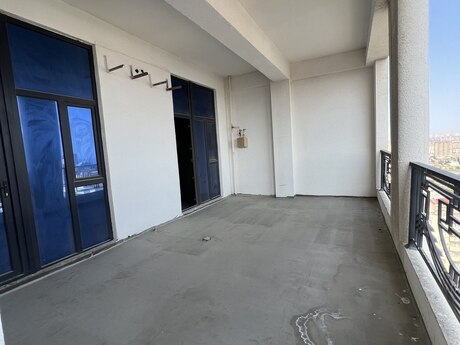 4 otaqlı yeni tikili - 28 May m. - 295 m²