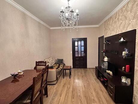 3 otaqlı köhnə tikili - 20 Yanvar m. - 5 m²