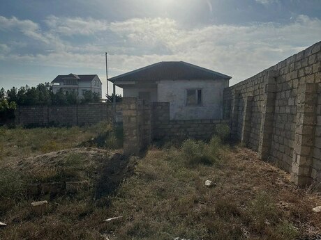 2 otaqlı həyət evi/bağ evi - Zirə q. - 64 m²