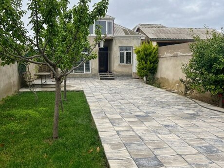 4 otaqlı həyət evi/bağ evi - Binə q. - 130 m²