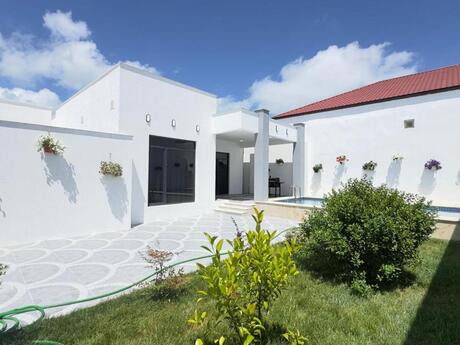 4 otaqlı həyət evi/bağ evi - Şüvəlan q. - 150 m²